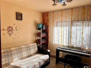 3 camere 70 mp langa Sp.Judetean la parter cu balcon + CENTRALA PROPRIE - imagine 7