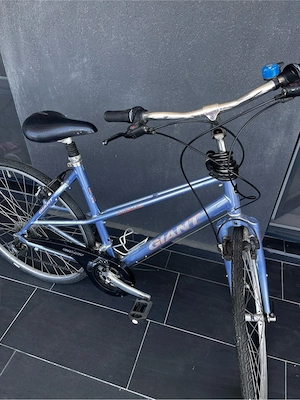 Bicicleta Giant mov metalic