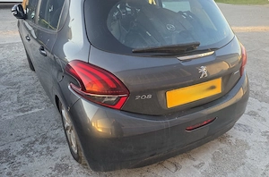 Dezmembrez Peugeot 208 1.6 d 2015 - imagine 4