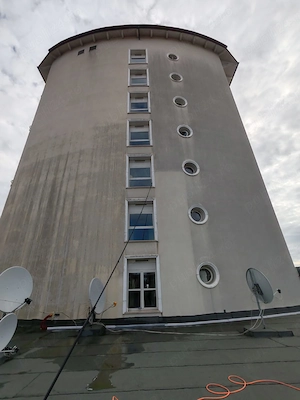 Servicii de Curățenie Softwash   Acoperișuri, Fațade, Pavaje și Panouri Solare