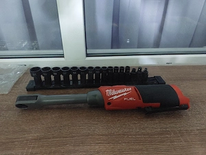 Clichet Milwaukee M12 Fuel Insider