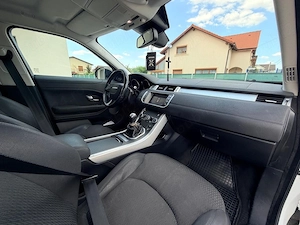 Land Rover Range Rover Evoque 2.0 Diesel 150CP   Keyless   Navi Mare   Cameră  - imagine 9