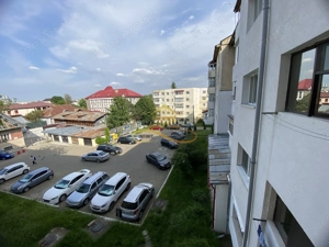 Ap. de vânzare 2 cam. decomandate Moinești-Bacău - imagine 16