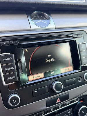 Volkswagem Passat B7 - imagine 10