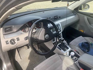 VW Passat 4Motion 4x4 2.0TDI 140CP echipare HIGHLine - imagine 8