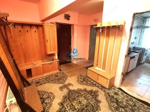 Apartament 3 camere decomandat, sud-est, Zona Scoala 10, Precista