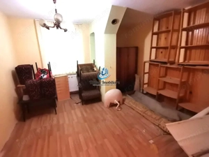 Apartament 3 camere decomandat, sud-est, Zona Scoala 10, Precista - imagine 5