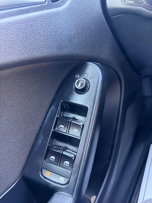 Audi A4 B8 2.0TDI - imagine 8