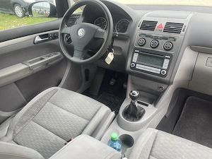 Volkswagen Touran 1.9 TDI 105 CP - imagine 5