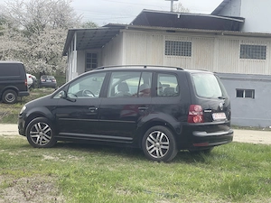 Volkswagen Touran 1.9 TDI 105 CP - imagine 2