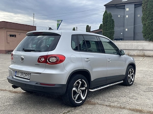 Volkswagen Tiguan 2010 euro5 2.0 TDI Exclusiv  - imagine 4