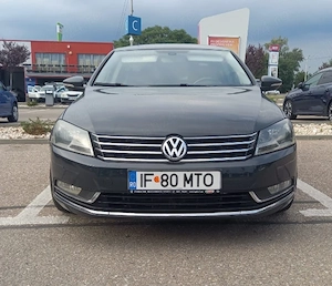 Volkswagen Passat 2014   2.0 Tdi  Dsg  Navigație mare  Climatronic  Scaune încălzite  - imagine 6