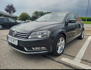 Volkswagen Passat 2014   2.0 Tdi  Dsg  Navigație mare  Climatronic  Scaune încălzite  - imagine 4
