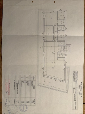 apartament 4 camere str Dambului 153-155, la 100 m de intrarea in parc ,150 metrou brancoveanu