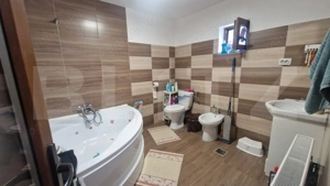 Casa frumoasa Rotbav -30 minute  de Brasov, 2235mp teren -5 camere , pivnita - imagine 8