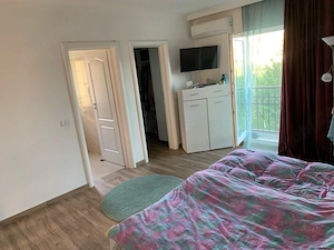 Vand casa in triplex