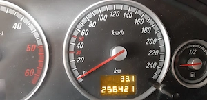 Proprietar vând urgent Opel Vectra 2004 1,9 cdti 150 cp - imagine 2
