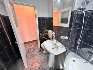 Apartament 2 camere decomandate de vanzare in Bacau - imagine 12