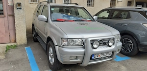 Proprietar vând urgent Opel Frontera 4 4 2,2 diesel an 2003 120 cp
