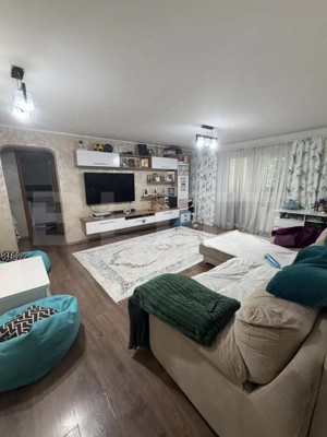 Apartament 3 camere, etaj intermediar, zona George Enescu - imagine 5
