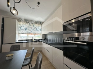 Apartament cu 3 camere, 70mp, parcare, Zona Concept 9 - imagine 4