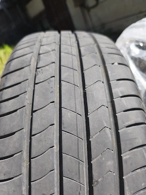Anvelope vara Kumho 215 55R18 - imagine 5