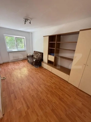 Garsoniera, zona Racadau, centrala proprie