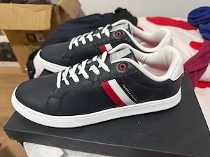 adidasi tommy hilfiger