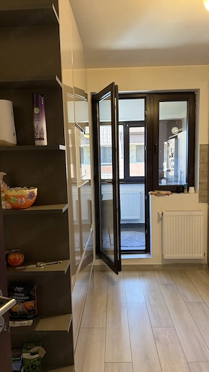 Apartament 3 camere de vânzare sec 5 - imagine 2