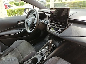 toyota corolla hybrid sport touring  - imagine 3