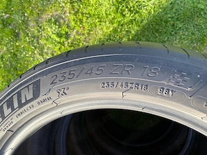 Set 235/45/R18 Michelin Pilot sport 4 - imagine 2