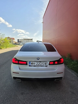 BMW Seria 5 G30 Facelift 520d Mild Hybrid - imagine 3