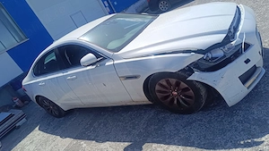 Dezmembrez Jaguar XF 2.0 d 2016 - imagine 3