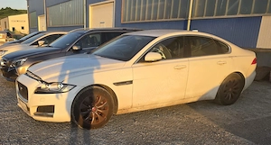 Dezmembrez Jaguar XF 2.0 d 2016 - imagine 2