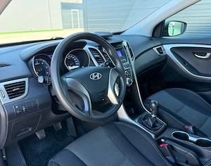 Hyundai i30 1.4 CRDi Trend - imagine 9