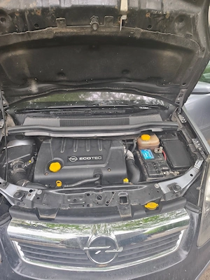 Opel zafira (7 locuri )