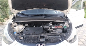 Hyundai ix35 1.7 CRDi 2014 | 124.546 km reali Îngrijită | Navi | Cameră | Încălzire scaune - imagine 6