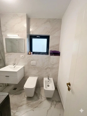 //2 CAMERE// ULTRACENTRAL// - imagine 5