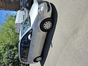 Se vinde wolksvagen touran,an 2007,motor 2000 tdi,6 trepte,140cp,masina functioneaza bine se deplase - imagine 2