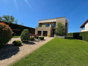 Casa vila D+P+E 354 mp utili 1442 mp teren garaj dublu panouri solare Gai Arad