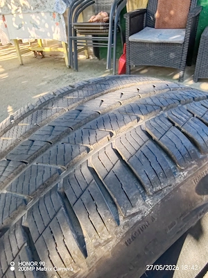 Vând Anvelope 245/40 R18 DOT 2024 de iarna