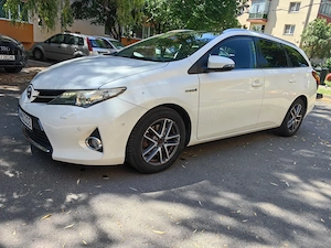 Vand Toyota Auris 1.8 hybrid touring sport 2014 - imagine 2