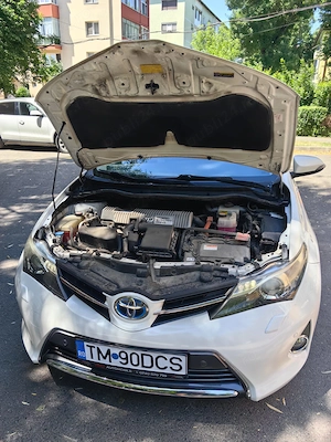 Vand Toyota Auris 1.8 hybrid touring sport 2014 - imagine 6
