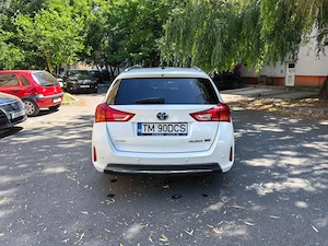 Vand Toyota Auris 1.8 hybrid touring sport 2014 - imagine 4