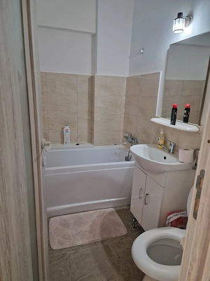 Apartment 2 camere,semidecomandat  - imagine 4