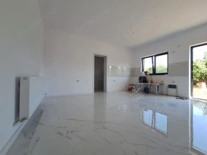Casa tip Duplex in Giarmata-despartit prin camera tehnica-teren generos 