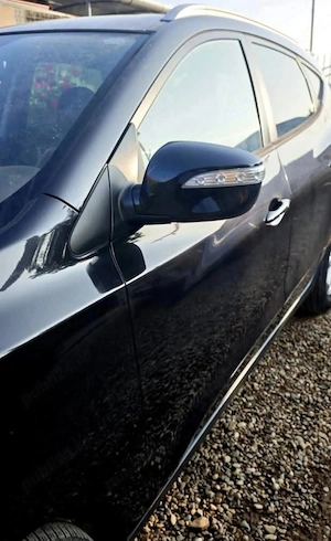 HYUNDAI iX 35 2,0 2WD Style Plus-Paket - imagine 6
