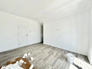 Duplex elegant - 4 camere - Zona Esso - Mosnita Noua - imagine 19