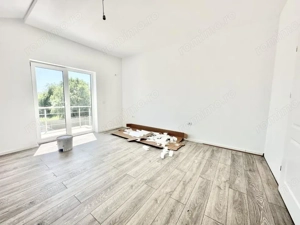 Duplex elegant - 4 camere - Zona Esso - Mosnita Noua - imagine 17