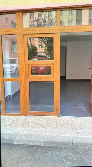 Închiriez spațiu comercial  - imagine 4